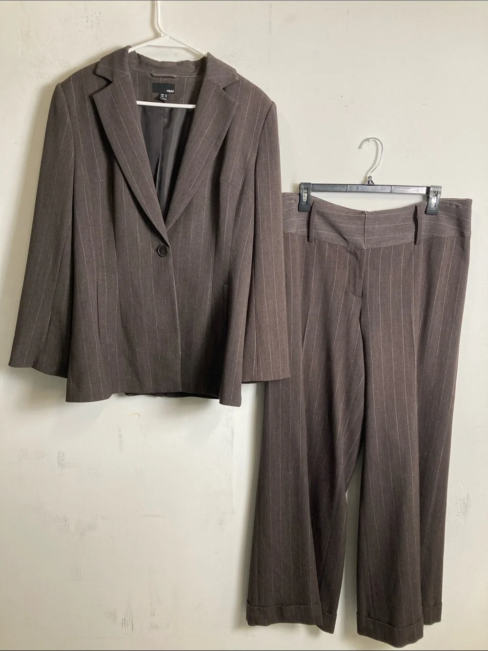 H&M Brown Pinstripe Women's Blazer & Pants Suit